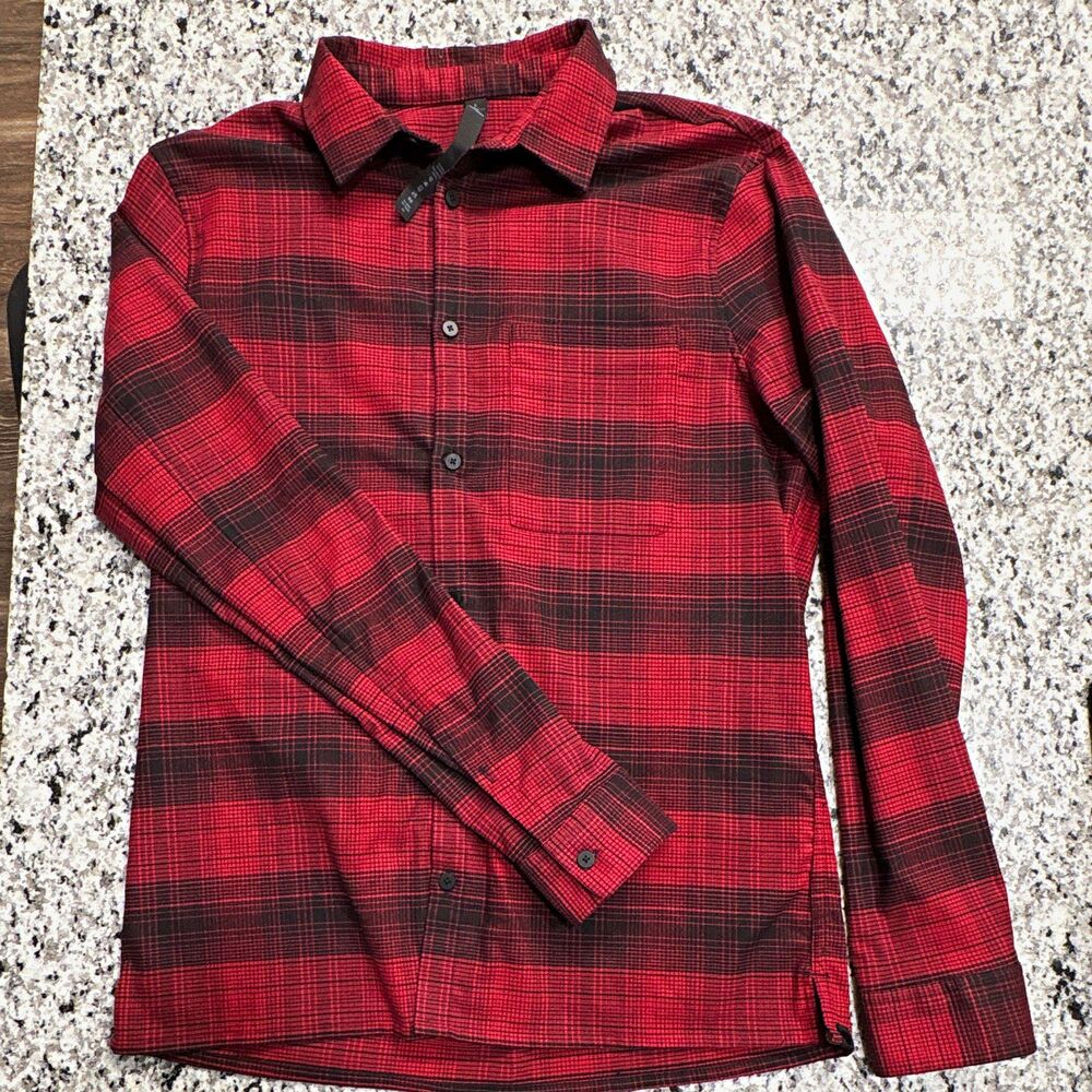 Lululemon Masons Peak Flannel Shirt Mens L Red Black Plaid Button Up LM3CFES